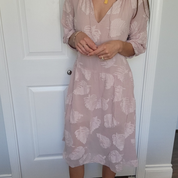 Wilfred Dresses & Skirts - Wilfred Bohemian midi dress